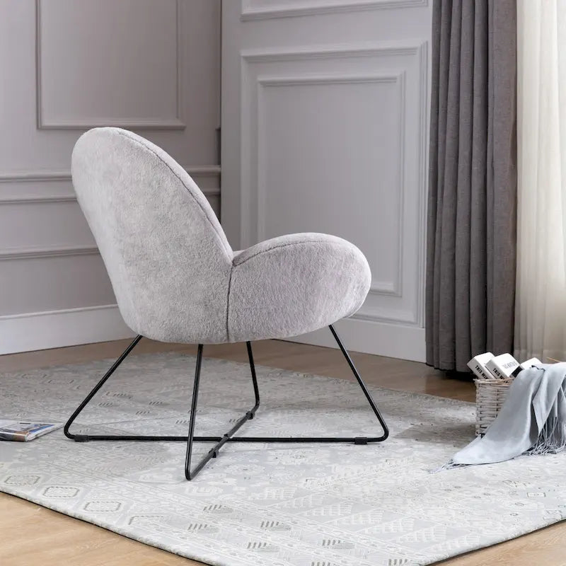 Moderner Akzent-Sessel mit Berber-Fleece-Bezug und schwarzem Metall-Kreuzfuß