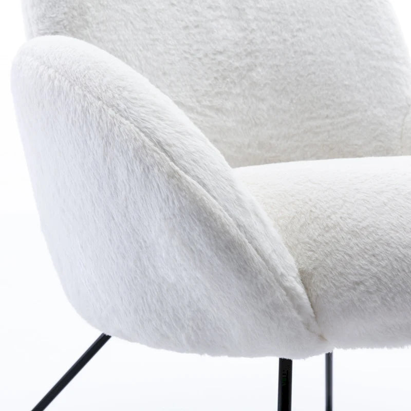 Moderner Akzent-Sessel mit Berber-Fleece-Bezug und schwarzem Metall-Kreuzfuß