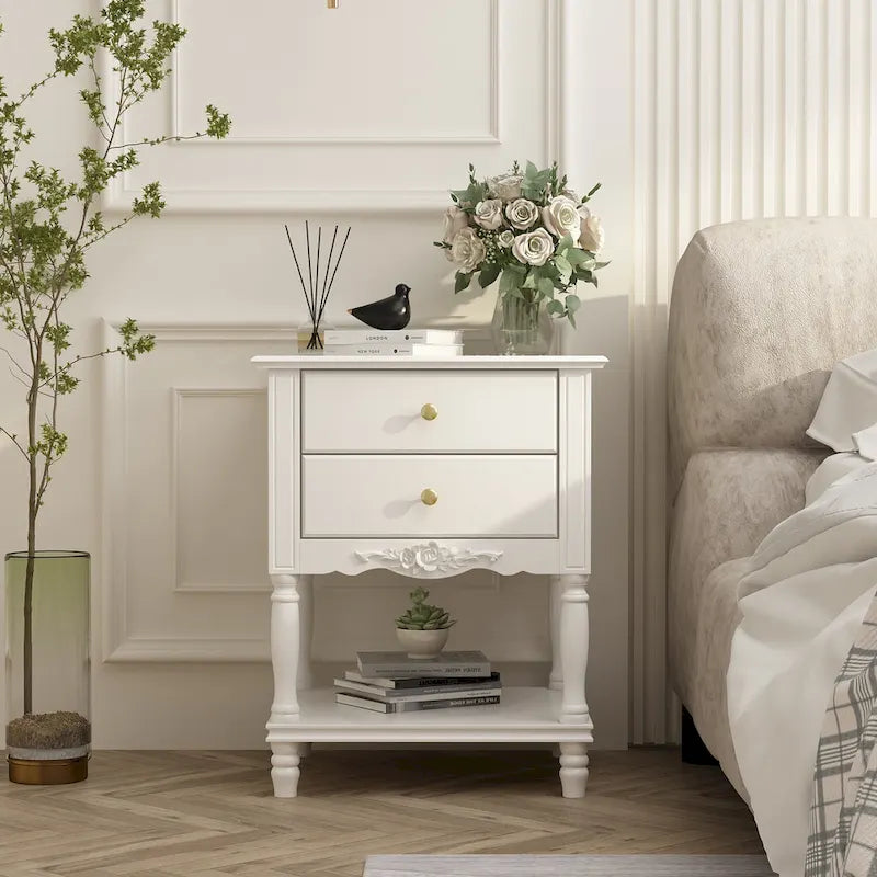 Comodino in legno laccato bianco con due cassetti e ripiano aperto